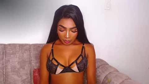 Snapshot of esmeralda_parck chatting on 06-03-26, 12:24 Esmeralda parck online show from 06-03-26, 12:24