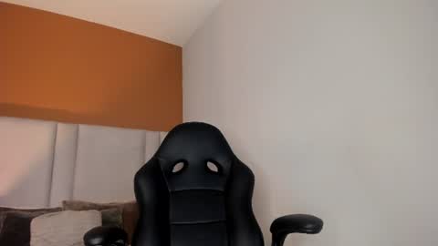 esmeralda_rose__ online show from 06-26-26, 04:50