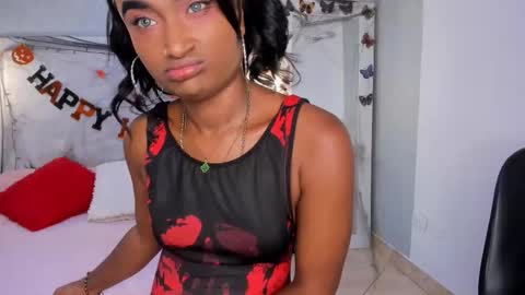 esmeraldanyx online show from 10-27-25, 08:57