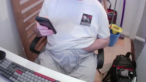 Snapshot of essex_wild chatting on 12-20-25, 09:44 Morph online show from 12-20-25, 09:44