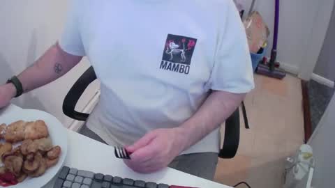 Snapshot of essex_wild chatting on 05-21-26, 07:54 Morph online show from 05-21-26, 07:54