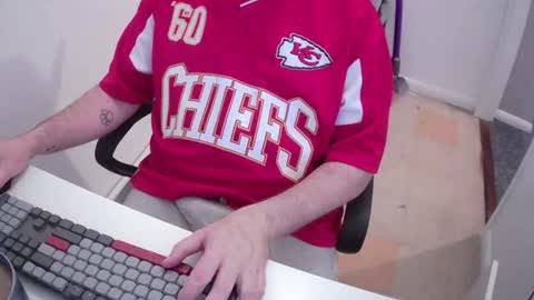 Snapshot of essex_wild chatting on 06-14-26, 07:16 Morph online show from 06-14-26, 07:16