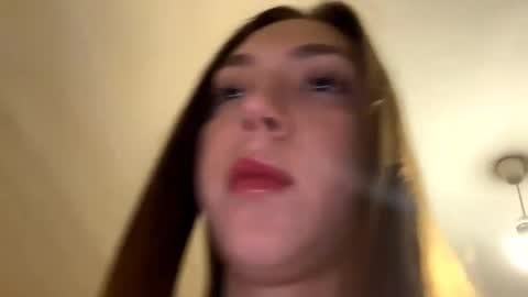 Snapshot of essiecutty chatting on 11-23-25, 04:07 Kate online show from 11-23-25, 04:07