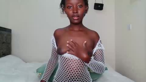 essypetite online show from 12-16-25, 07:41