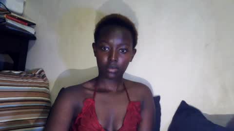 essypetite853960 online show from 08-07-26, 09:55