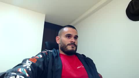 Esteban Fernandez online show from 11-30-25, 08:13