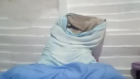 Snapshot of estebanbigcock23 chatting on 11-19-25, 07:47 estebanbigcock23 online show from 11-19-25, 07:47