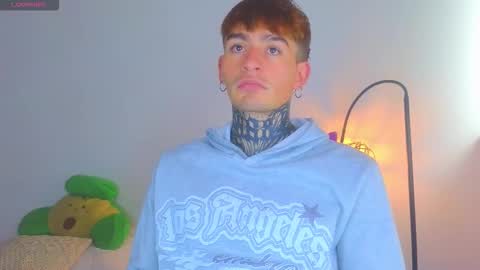 Esteban independent model online show from 01-06-26, 01:59