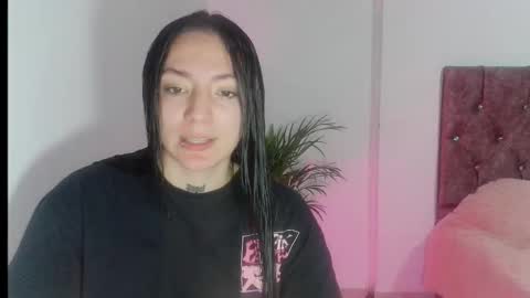 Snapshot of estefa1 chatting on 12-20-25, 11:12 estefa1 online show from 12-20-25, 11:12