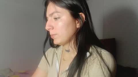 Snapshot of estefa1 chatting on 01-09-26, 04:26 estefa1 online show from 01-09-26, 04:26