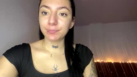 Snapshot of estefa1 chatting on 03-03-26, 06:25 estefa1 online show from 03-03-26, 06:25