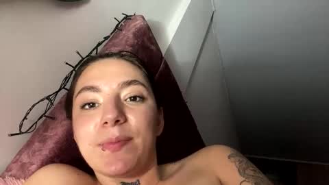 Snapshot of estefa1 chatting on 03-04-26, 06:30 estefa1 online show from 03-04-26, 06:30