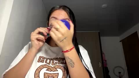 estefa1 online show from 04-15-26, 04:52