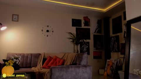 Snapshot of estefy_arroyo1 chatting on 11-08-25, 03:18 estefy_arroyo1 online show from 11-08-25, 03:18