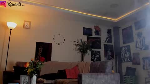 Snapshot of estefy_arroyo1 chatting on 02-20-26, 06:19 estefy_arroyo1 online show from 02-20-26, 06:19