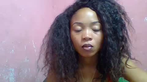 estelah20 online show from 09-23-25, 05:54