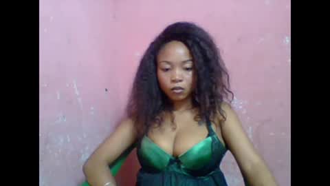 estelah20 online show from 10-06-25, 06:11