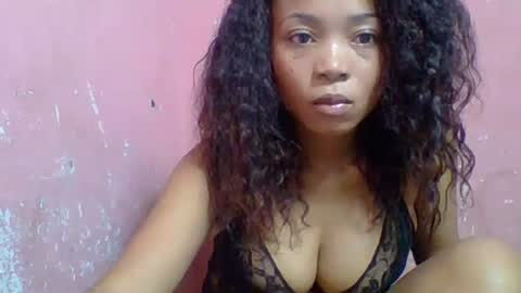 estelah20 online show from 10-15-25, 07:19