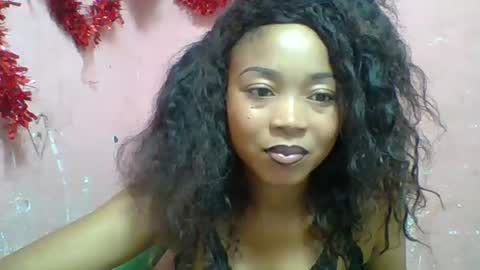 estelah20 online show from 12-15-25, 04:50