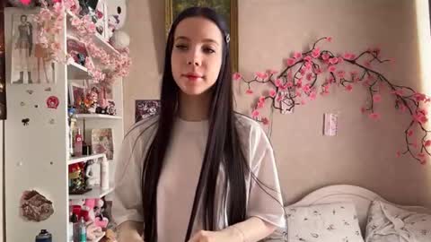 Snapshot of estellezdebski chatting on 07-12-26, 01:24 estellezdebski online show from 07-12-26, 01:24