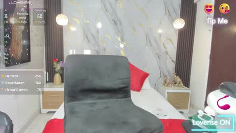 Snapshot of estephany_doll chatting on 02-04-25, 05:01 Estephany online show from 02-04-25, 05:01