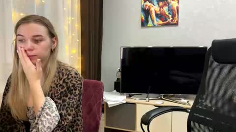 Snapshot of ester_vixen chatting on 02-04-26, 06:47 Ester online show from 02-04-26, 06:47