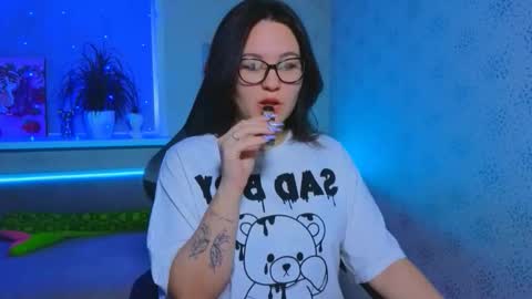 EsterPlayful online show from 11-10-25, 10:47