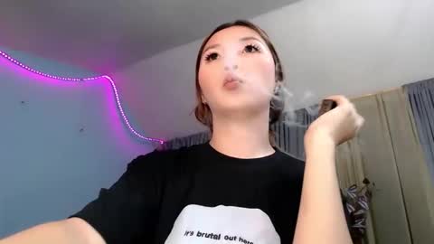 Snapshot of estherlust chatting on 10-05-25, 02:48 IRIS online show from 10-05-25, 02:48