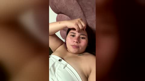 Snapshot of estrella776444 chatting on 02-20-26, 06:41 estrella online show from 02-20-26, 06:41