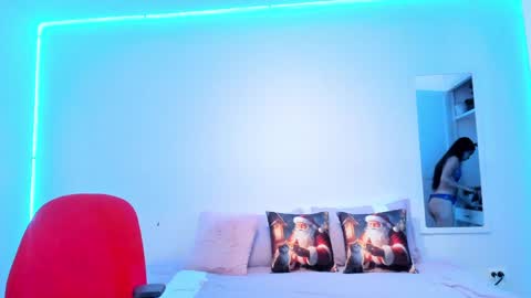 Estrellita online show from 12-26-24, 07:49