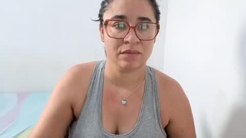 Snapshot of estrellajunior chatting on 07-19-26, 11:36 estrellajunior online show from 07-19-26, 11:36