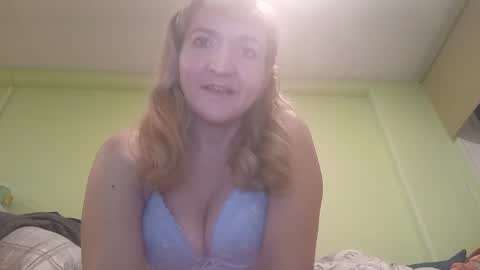 Snapshot of estrellawalters chatting on 12-08-24, 05:44 estrellawalters online show from 12-08-24, 05:44