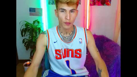 Snapshot of estrellita__jordan chatting on 01-27-25, 01:48 JORDAN online show from 01-27-25, 01:48