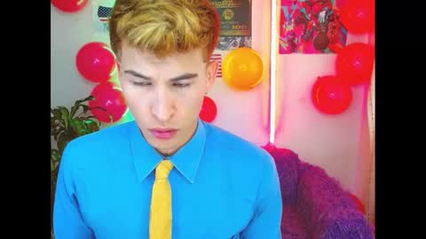 Snapshot of estrellita__jordan chatting on 02-14-25, 04:20 JORDAN online show from 02-14-25, 04:20