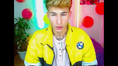 Snapshot of estrellita__jordan chatting on 02-24-25, 09:00 JORDAN online show from 02-24-25, 09:00