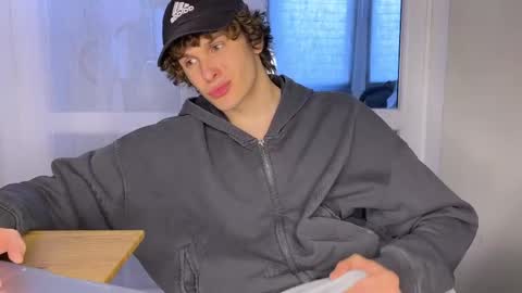 Alex online show from 04-23-26, 04:31