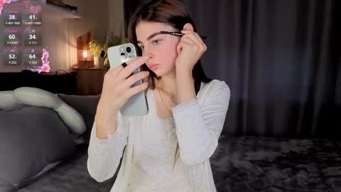 Mary online show from 10-20-25, 07:42