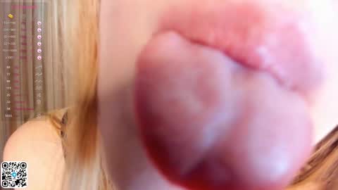 Snapshot of ethalhatchell chatting on 03-08-25, 07:42 Elsa online show from 03-08-25, 07:42