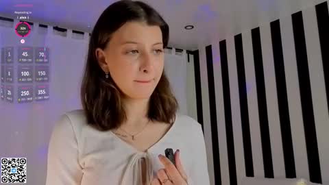 Elsa online show from 11-16-25, 06:13