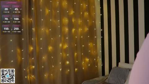 Elsa online show from 11-28-25, 06:10