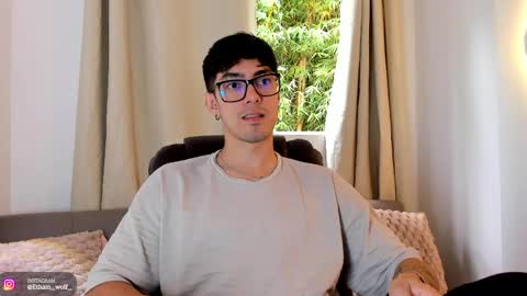 etham_wolf1 online show from 05-05-26, 05:32