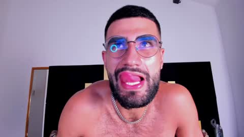 Ethan online show from 02-04-25, 01:45