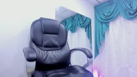 Ethan online show from 12-21-24, 01:36