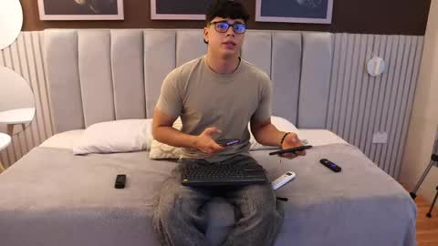 Snapshot of ethan_occonor chatting on 05-31-26, 08:32 ethan_occonor online show from 05-31-26, 08:32