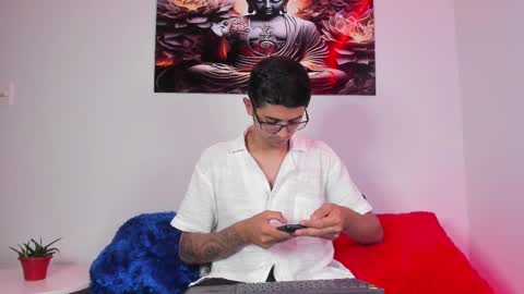 Snapshot of ethan_sai01 chatting on 02-14-25, 11:31 ETHAN SAI online show from 02-14-25, 11:31