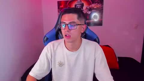 Snapshot of ethan_sai01 chatting on 11-07-25, 06:02 ETHAN SAI online show from 11-07-25, 06:02