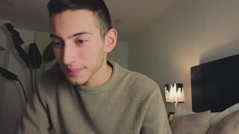 Snapshot of ethan_skiny_ chatting on 01-26-25, 09:19 Joan online show from 01-26-25, 09:19