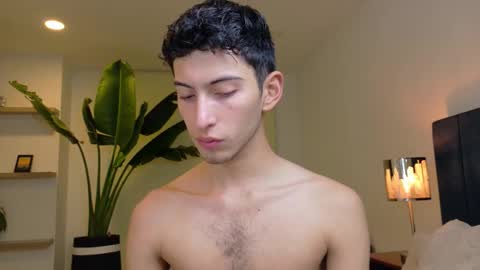 Snapshot of ethan_skiny_ chatting on 11-12-25, 04:24 Joan online show from 11-12-25, 04:24