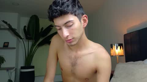 Snapshot of ethan_skiny_ chatting on 11-13-25, 05:06 Joan online show from 11-13-25, 05:06