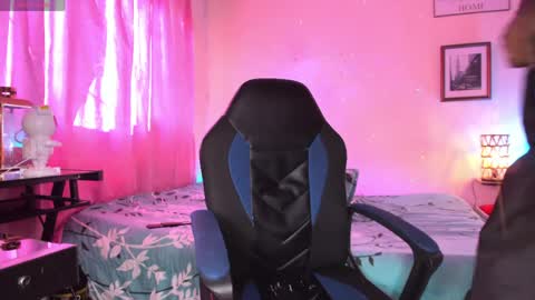 ethan travis online show from 04-12-26, 09:31